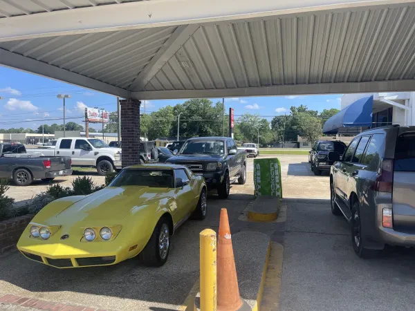 Velasquez Auto Repair and Towing Service - photo 3