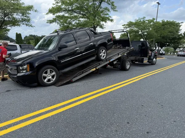 Luxury Towing - photo 2