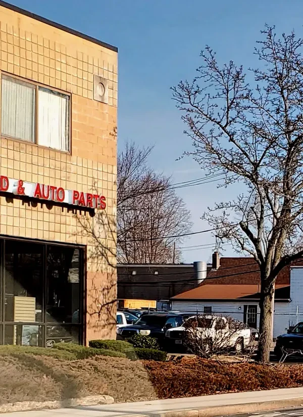 Bob's Speed & Auto Parts Inc - photo 2