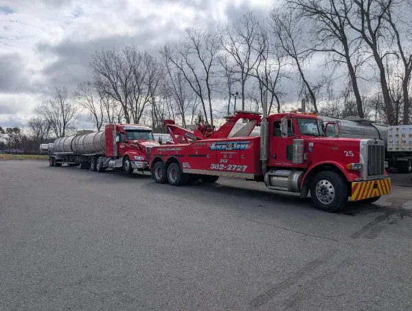 Goch & Son's Towing - photo 4