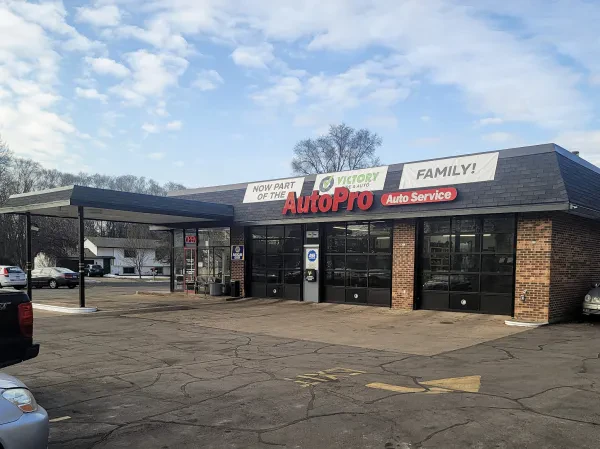 Victory Automotive Service–Brooklyn Park East - photo 2