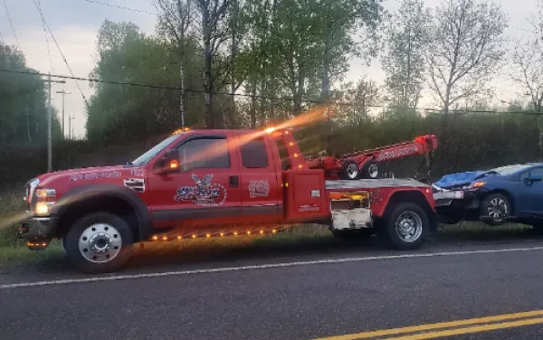 Eagle Towing - photo 2