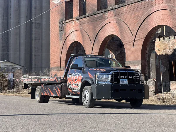 NASCAR Towing, LLC - photo 2