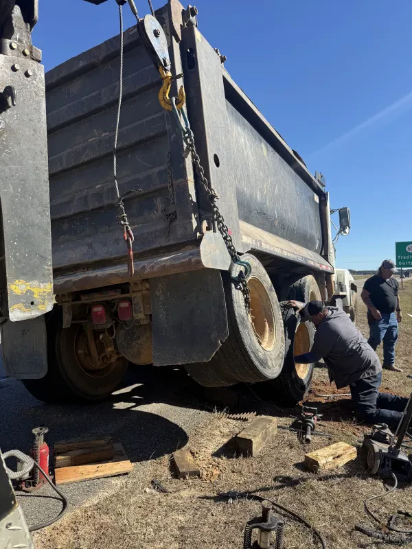 A & B Towing and Automotive LLC - photo 2