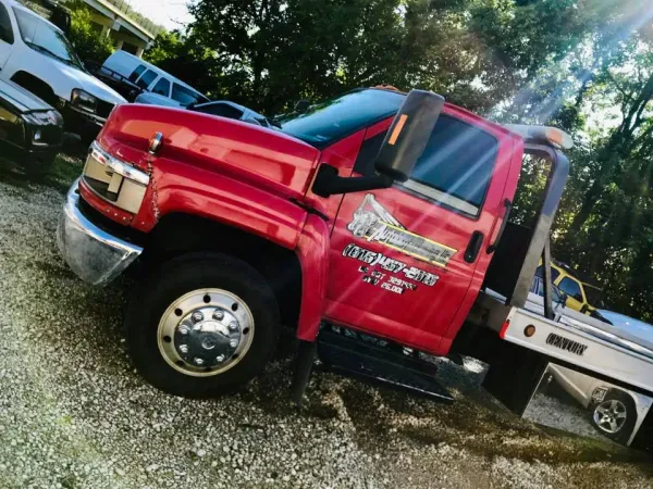 Autobot Towing - photo 3