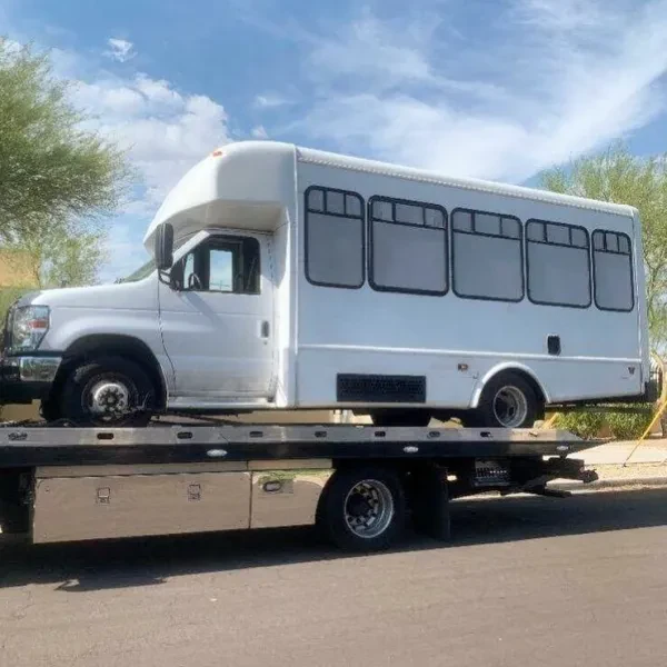 Azteca Towing - photo 4