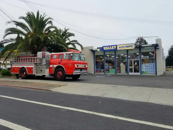 Valley Auto Parts - photo 4