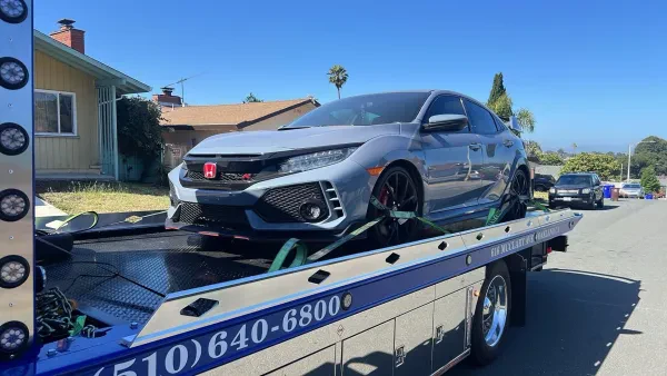S&F Towing - photo 3