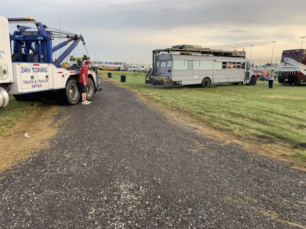 Heavy Duty Towing, LLC - photo 3