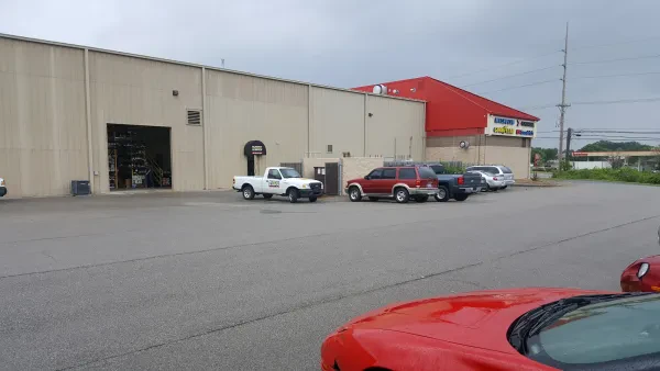 Bumper to Bumper Louisville 683 - photo 2