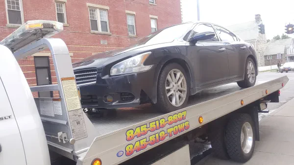 ADRIANNAS TOWING - photo 3