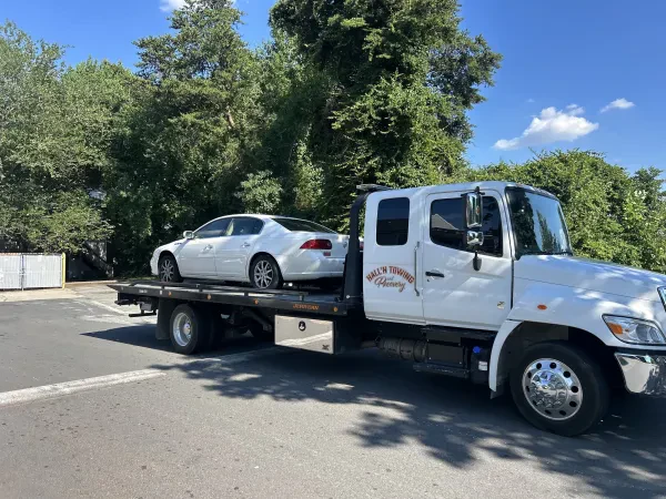 Hall'N Towing and Recovery - photo 2
