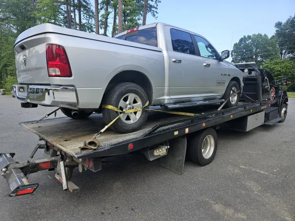 Ash Towing & Recovery LLC - photo 4