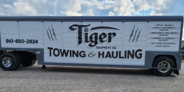 Tiger Towing & Hauling - photo 3