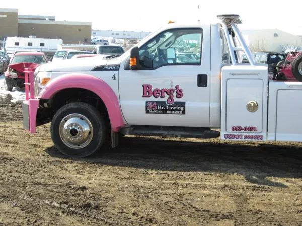 Berg's Towing & Crane - photo 3