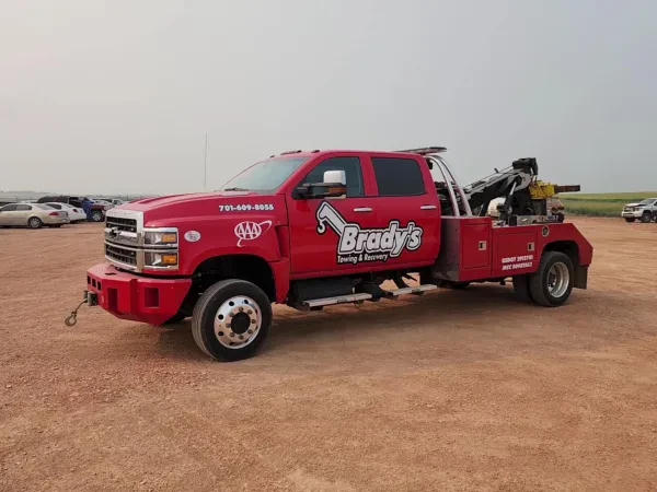 Brady's Towing and Recovery - photo 3