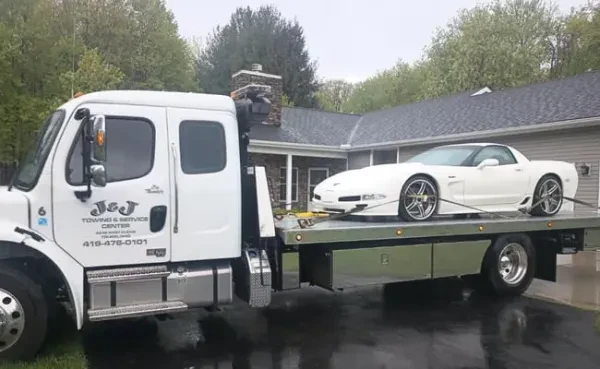J&J Towing & Service Center - photo 2