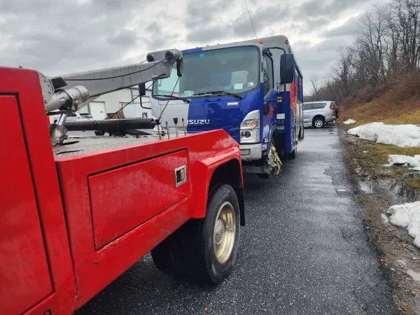 MOS ROADSIDE TOWING AND REPAIRS - photo 3