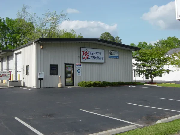 Woodard's Automotive Maintenance & Repair Center - photo 2