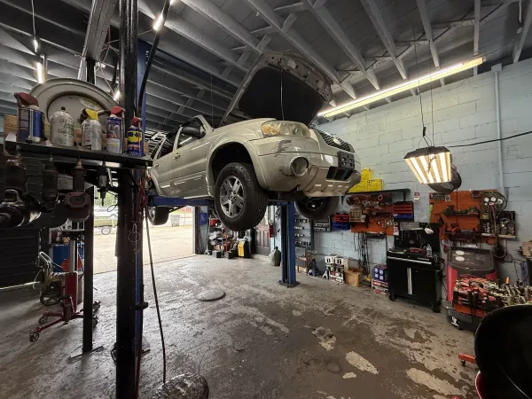 Victor's Towing & Auto Service - photo 3