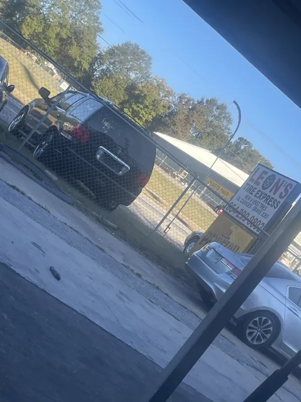 Leons Tire & Towing - photo 2