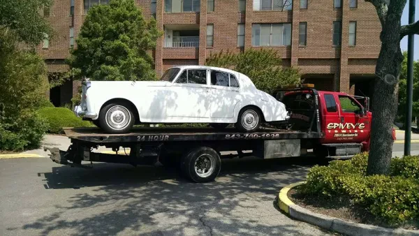 Spiveys Towing Service - photo 3