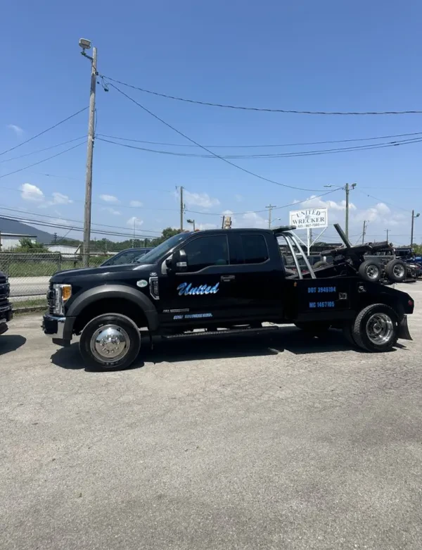 United Transport & Wrecker - photo 4