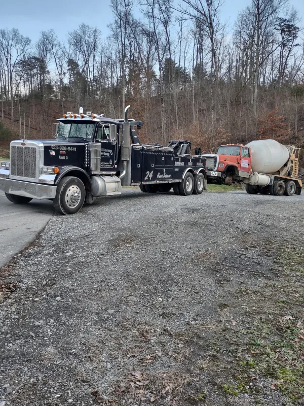 Williams Towing LLC - photo 4