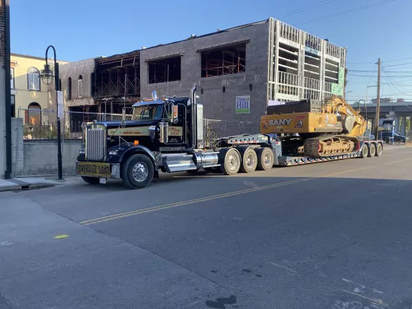 Lowes Garage and Towing - photo 3