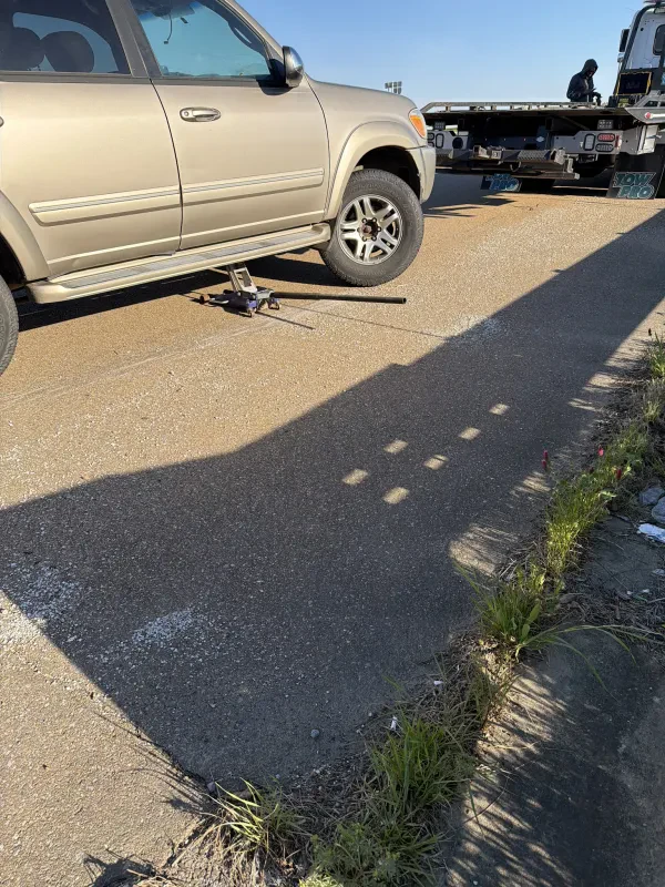 Davenports Towing & Recovery - photo 2