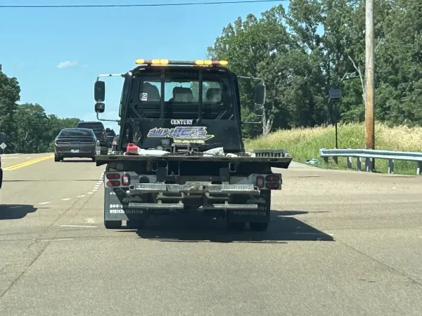 White's Wrecker Service - photo 2