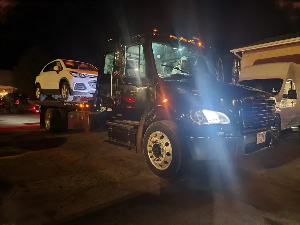 PISTON AUTO BODY SHOP & TOWING SERVICE - photo 2
