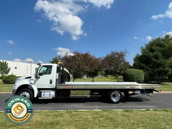 Onward Towing Service - photo 2