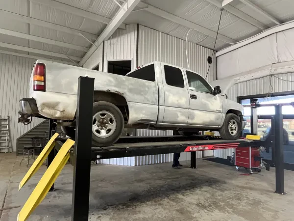 Lone Star Garage & Wrecker - photo 3
