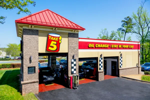 Take 5 Oil Change - photo 3