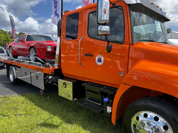 Green Light Towing Service - photo 3