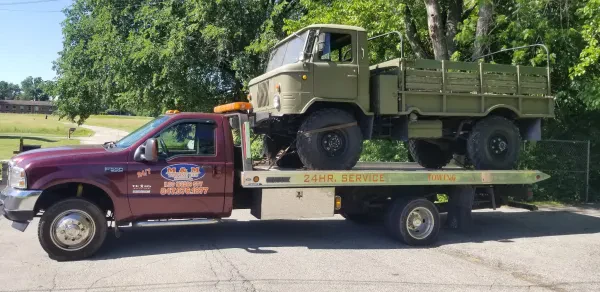 M&M Towing - photo 4