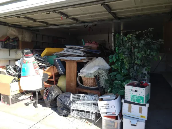 916 Junk Removal - photo 2