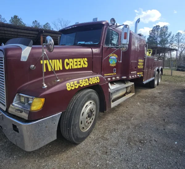 Twin Creeks Towing & Heavy Duty Semi Truck Wrecker - photo 3