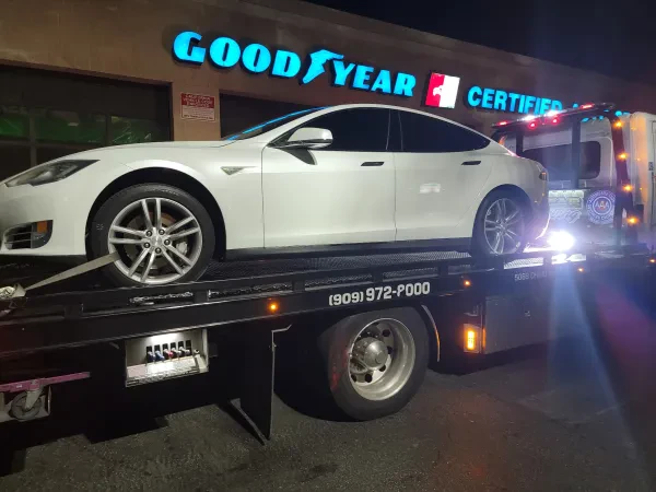 Golden Bear Towing - photo 2