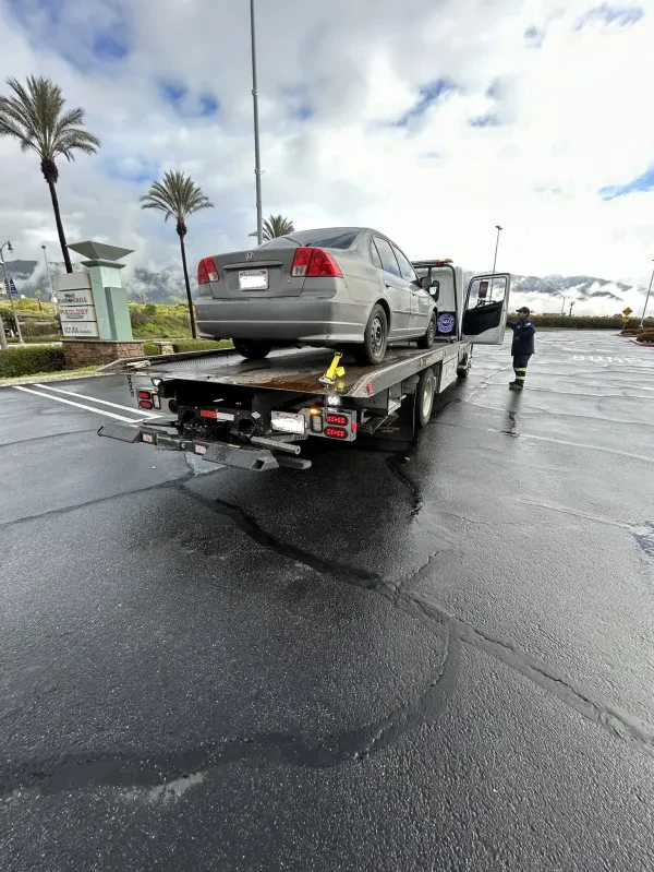 Golden Bear Towing - photo 3