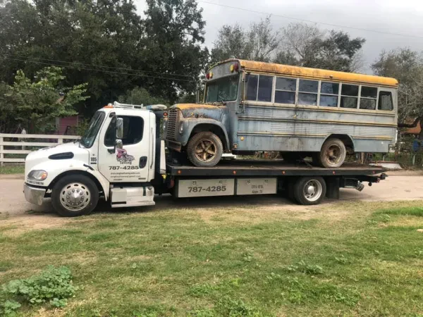 Long Haul Towing - photo 3