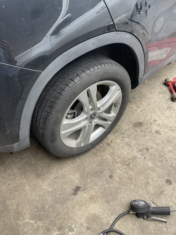 Vavi's Tire Shop - photo 4