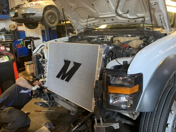 Saucedo's Auto & Tire Repair Shop - photo 3