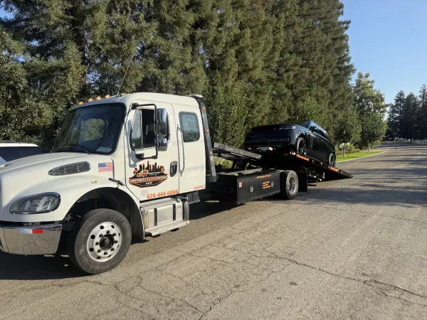 URGENT TOWING LLC - photo 3