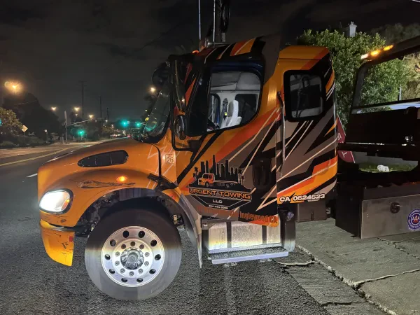 URGENT TOWING LLC - photo 4