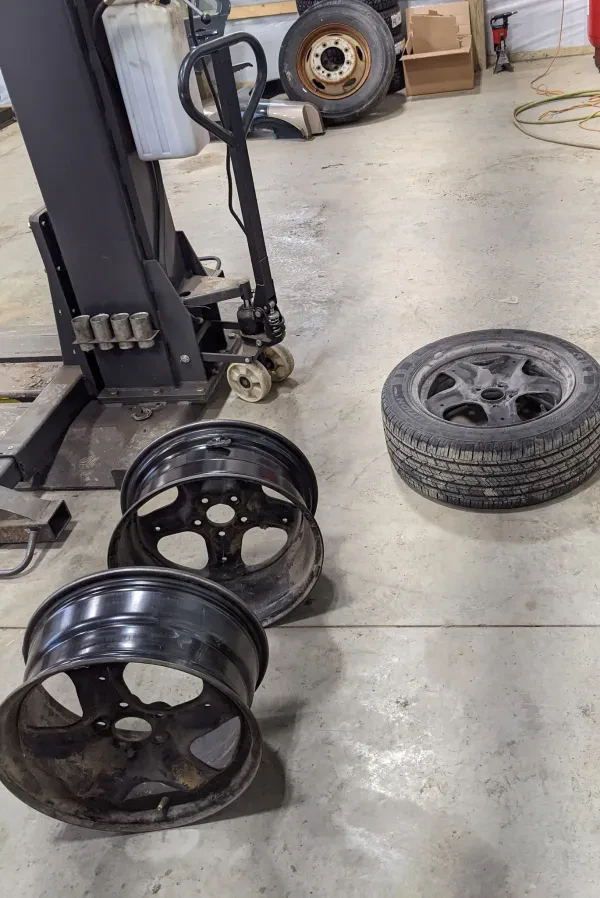 Walter's Auto Wrecking LLC - photo 3