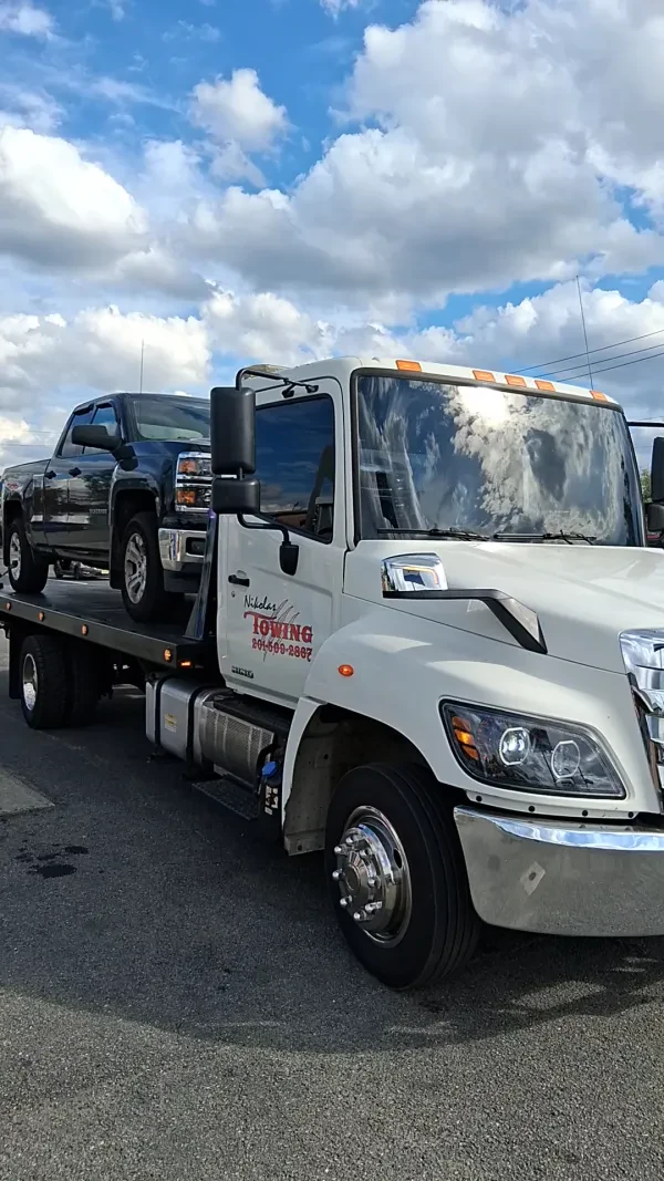 Nikolas Towing Services - photo 2
