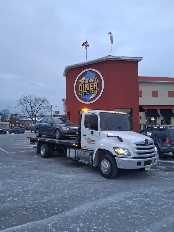 Nikolas Towing Services - photo 4