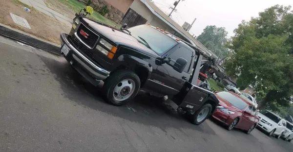 D&G Towing - photo 3